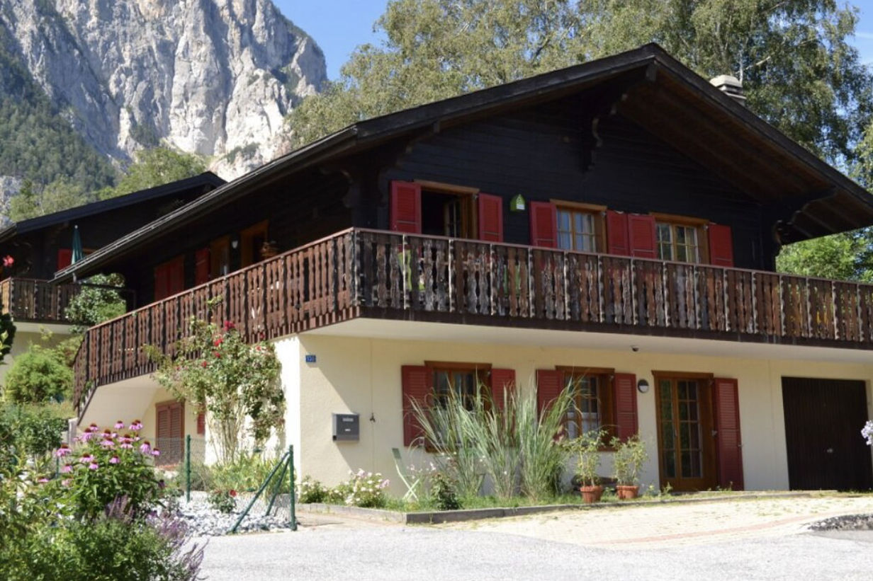 featured property media